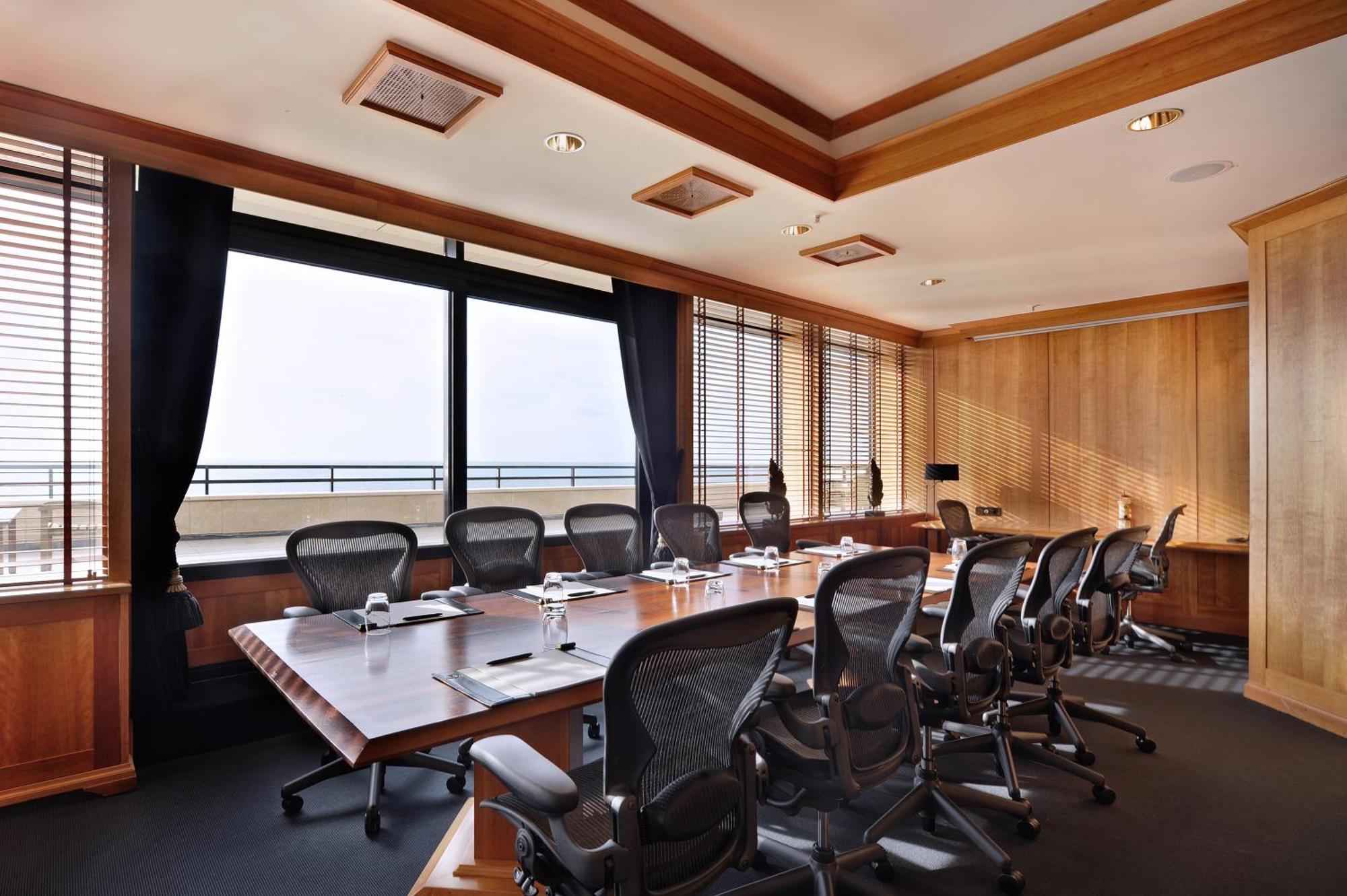 Grand Hotel Huis Ter Duin Noordwijk Eksteriør bilde Boardroom at the Westin Palace, Madrid